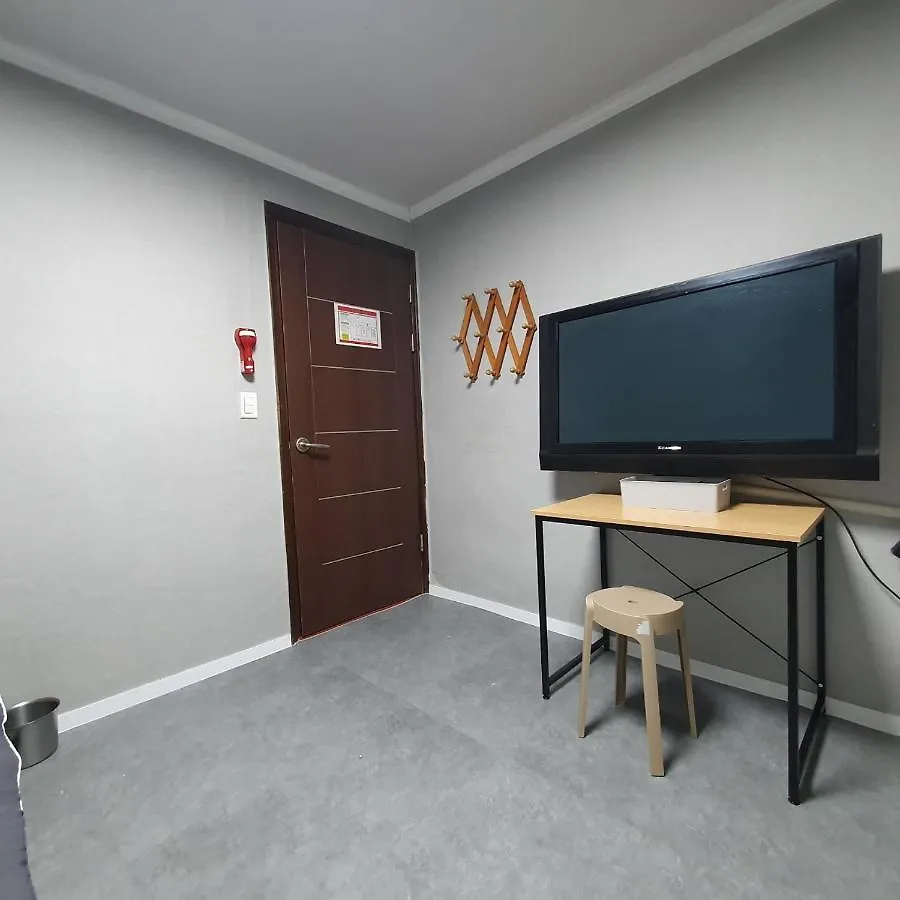 Seven Hostel Seoul