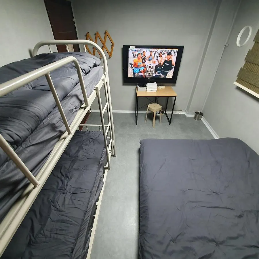 Gasthof Seven Hostel Seoul