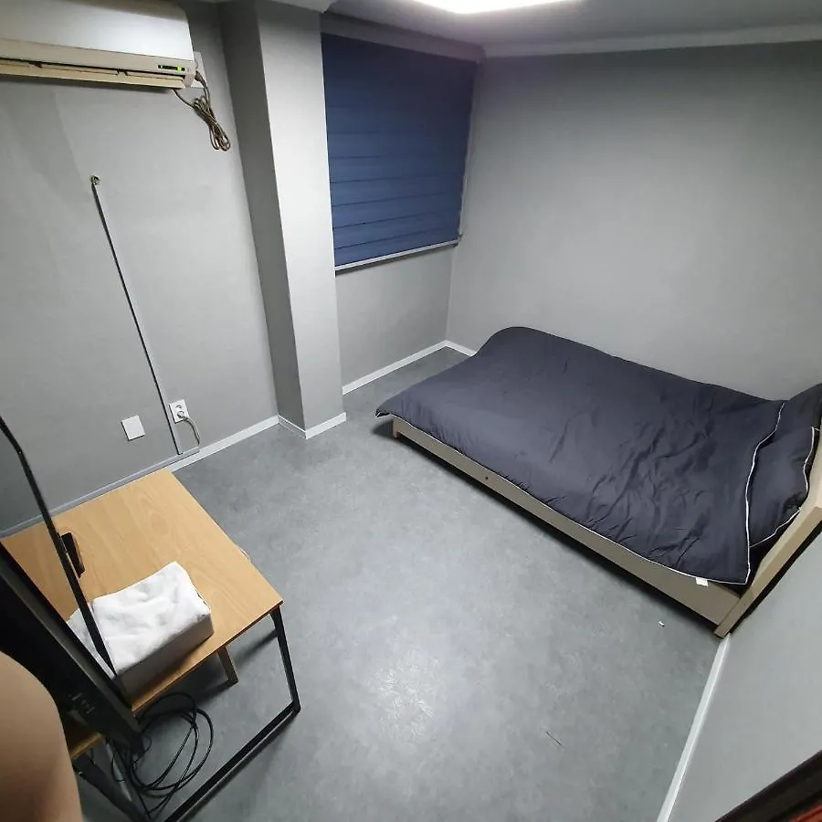 Seven Hostel Seoul 0*,